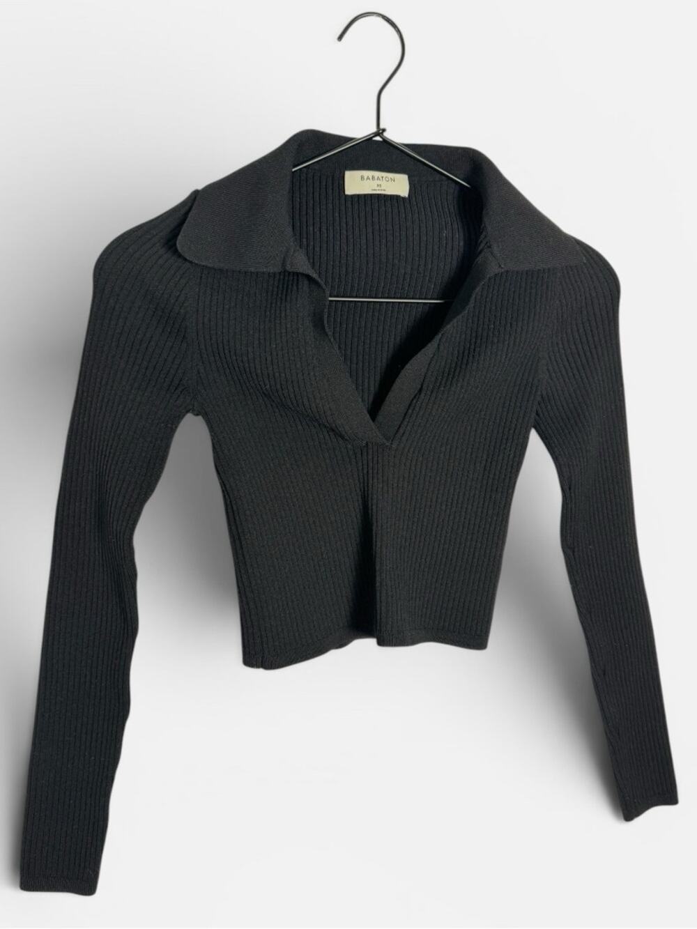 Aritzia Babaton Leyster Cropped Ribbed V Neck Black Polo Sweater Size XS
